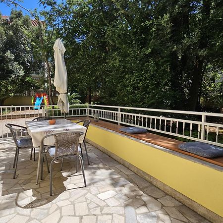 Apartments Andrea Malinska Zewnętrze zdjęcie