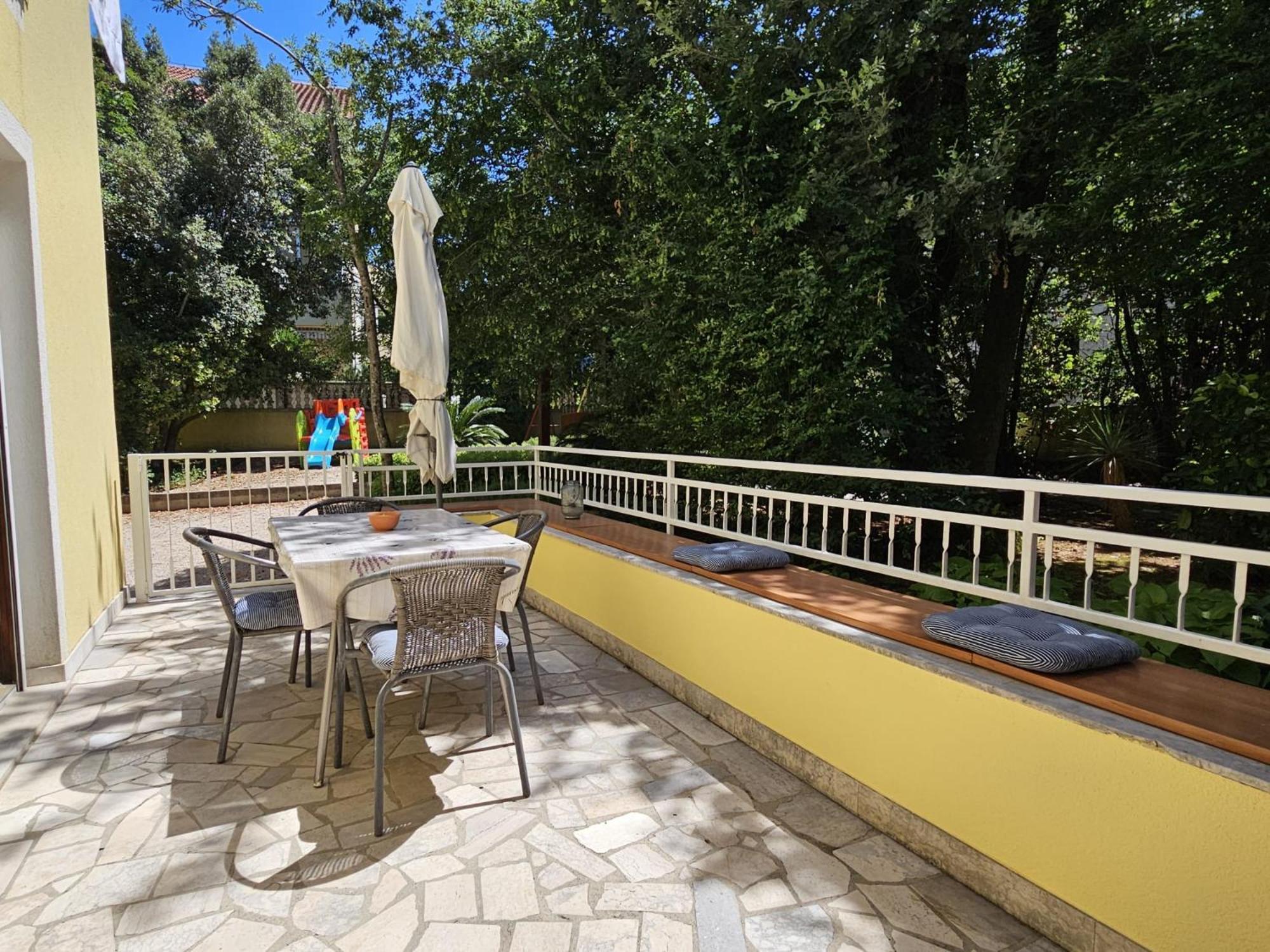 Apartments Andrea Malinska Zewnętrze zdjęcie