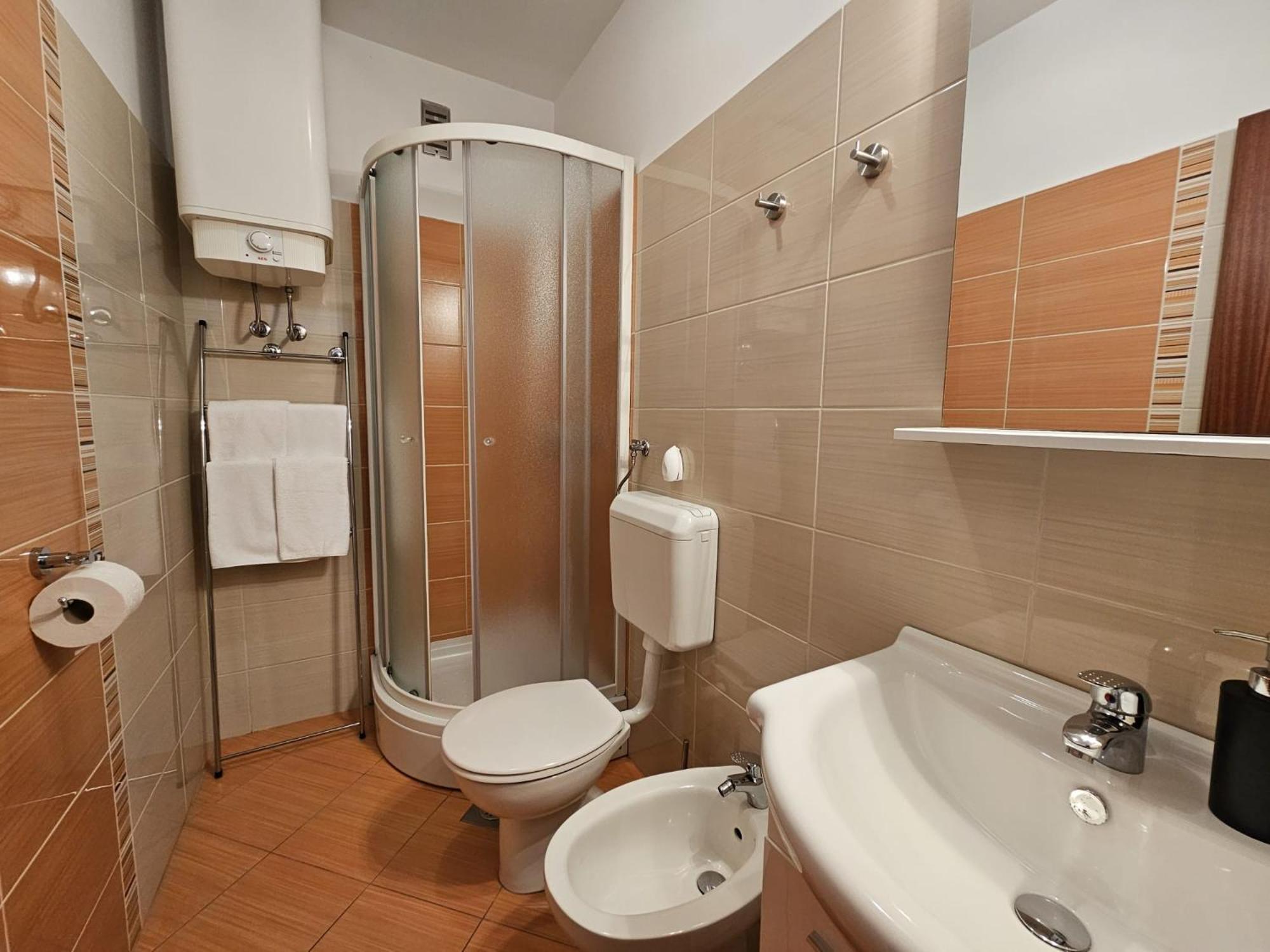 Apartments Andrea Malinska Zewnętrze zdjęcie