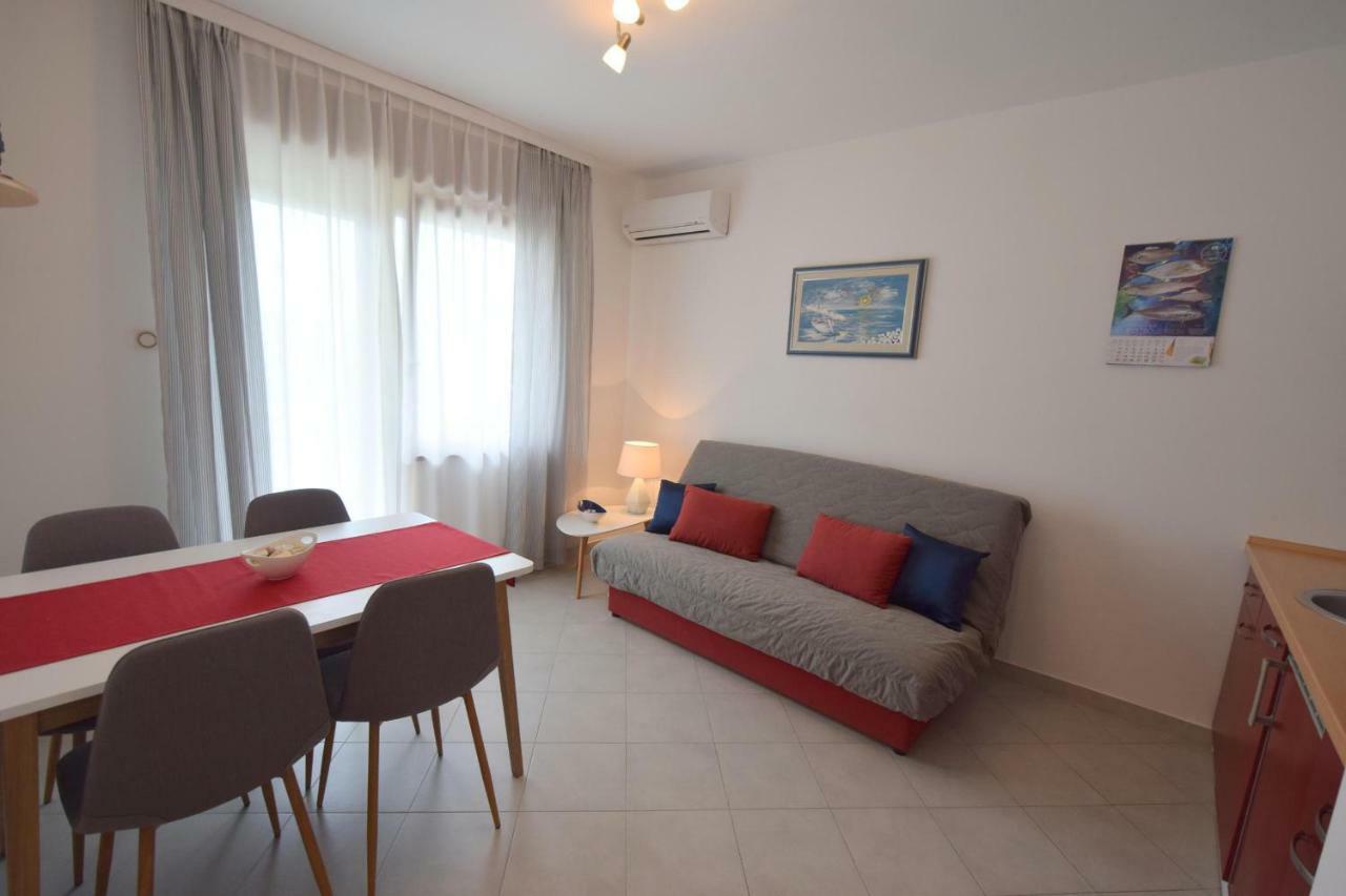 Apartments Andrea Malinska Zewnętrze zdjęcie