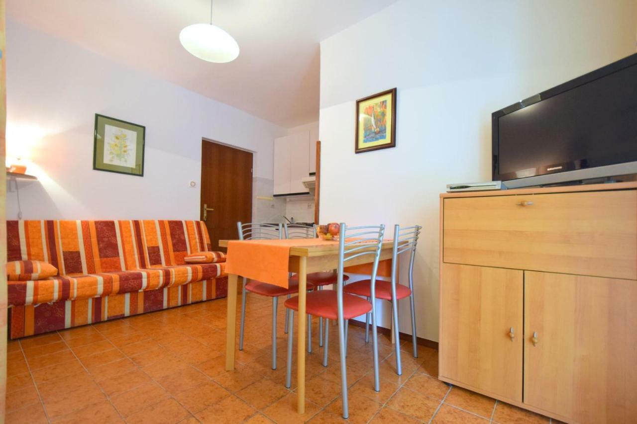 Apartments Andrea Malinska Zewnętrze zdjęcie
