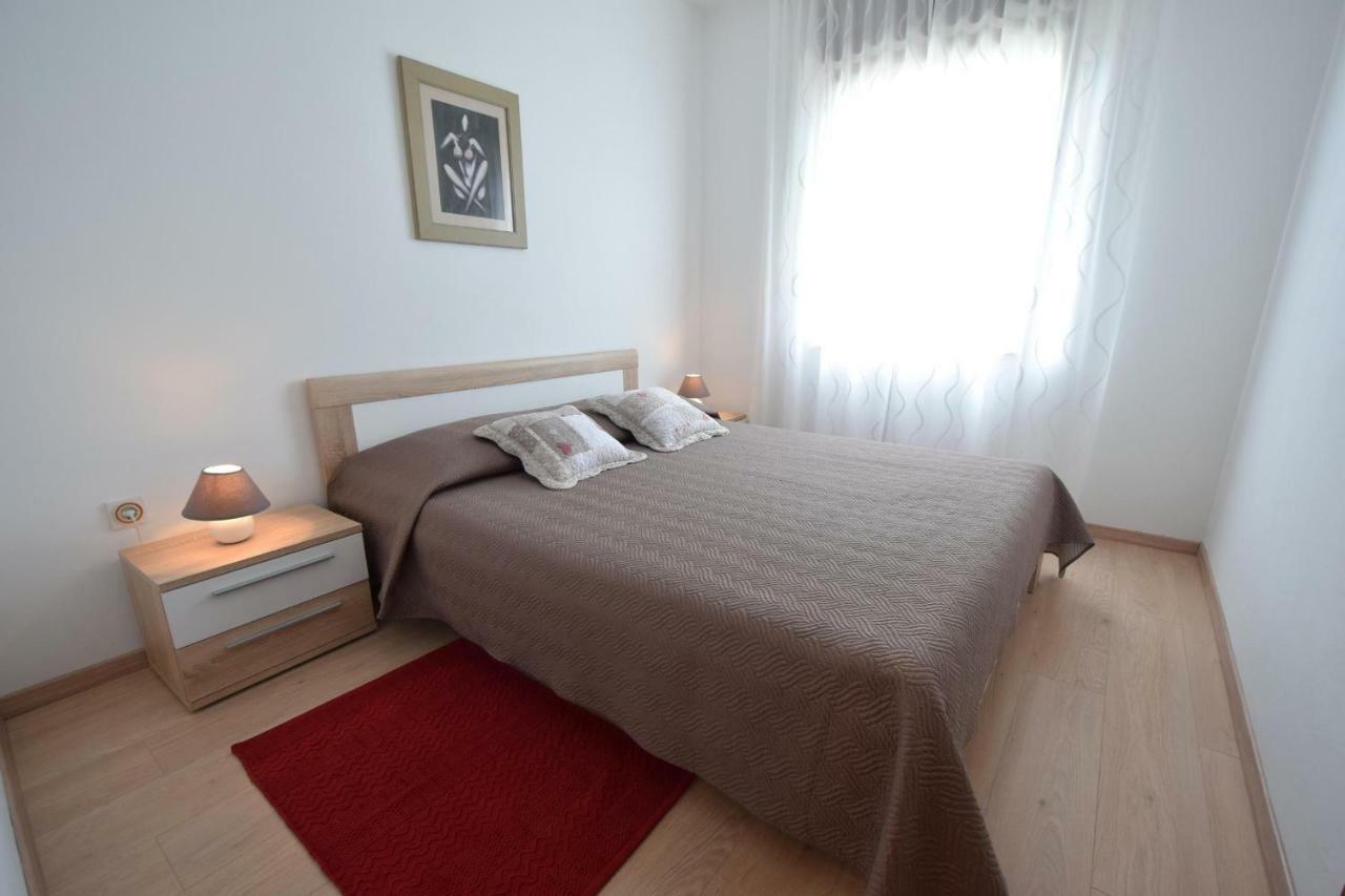 Apartments Andrea Malinska Zewnętrze zdjęcie
