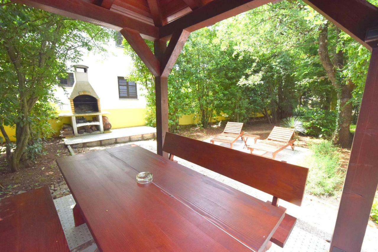 Apartments Andrea Malinska Zewnętrze zdjęcie